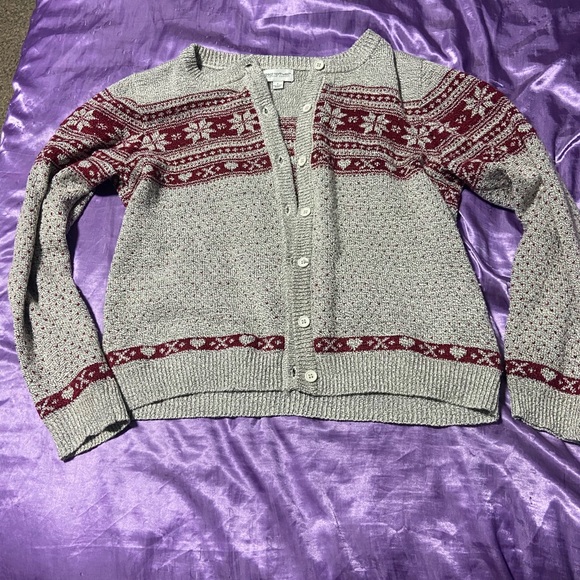Great Northwest Clothing Company Gray and Red Cardigan - Picture 1 of 4